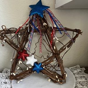 HANDCRAFTED GRAPEVINE STAR WREATH-HOLIDAY 4th decor,door/walldecorPATRIOTIC